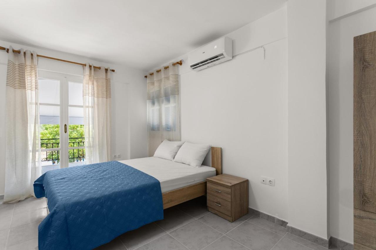 Nikolas Apartments Stoupa Lévktron 外观 照片