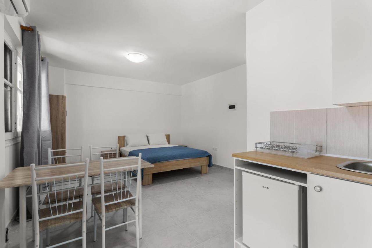 Nikolas Apartments Stoupa Lévktron 外观 照片